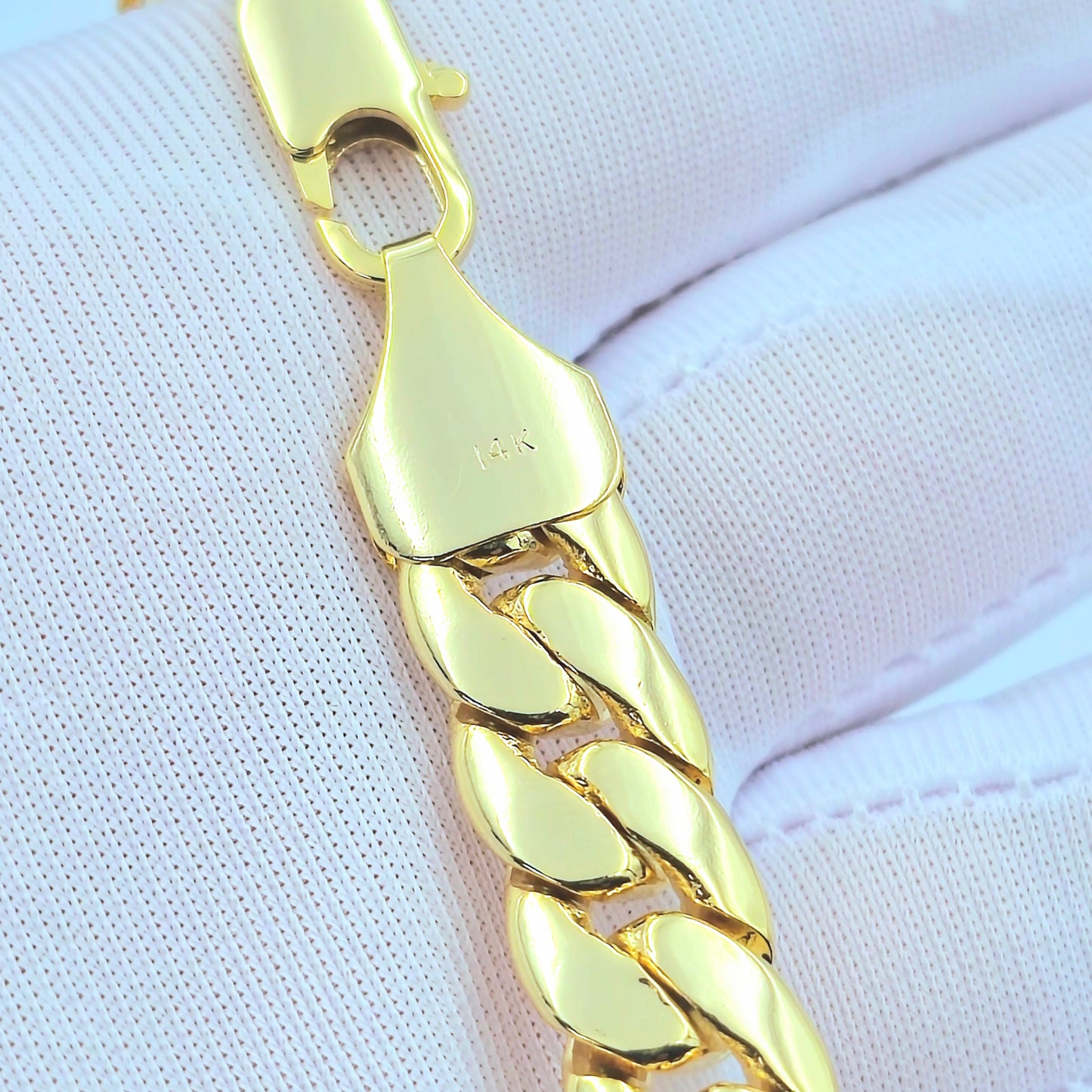 "14K Gold-Plated Cuban Link Bracelet โ Unisex